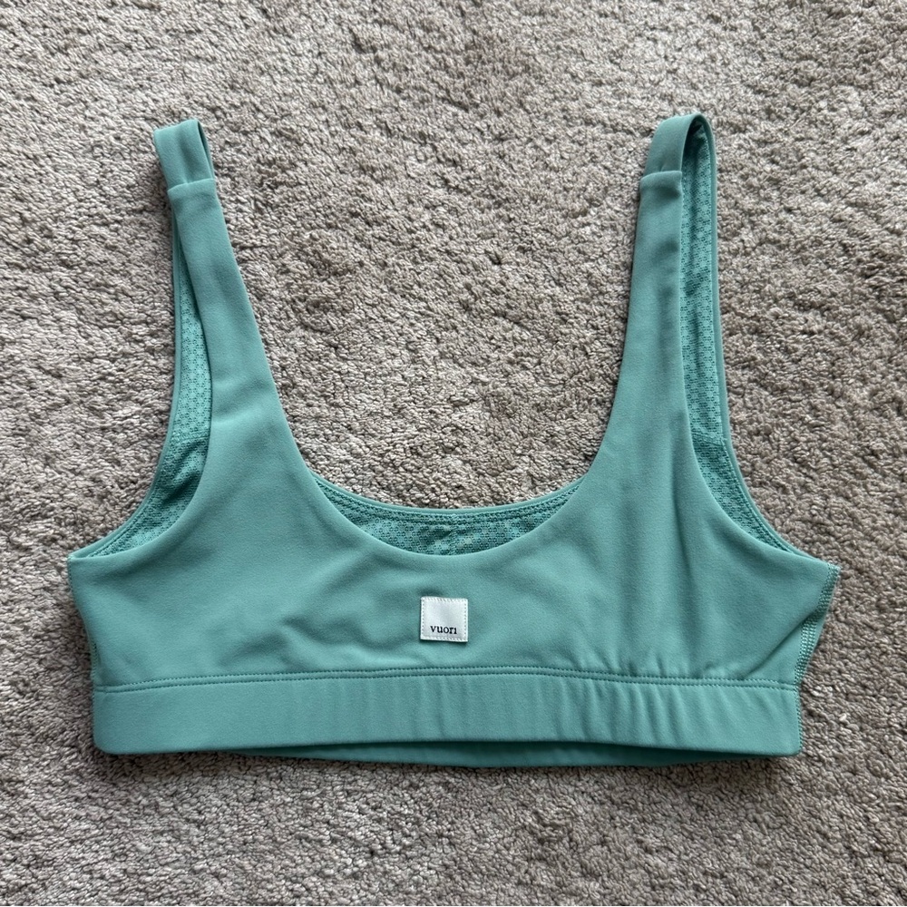 Vuori Daily Bra Celadon - Picture 2 of 2